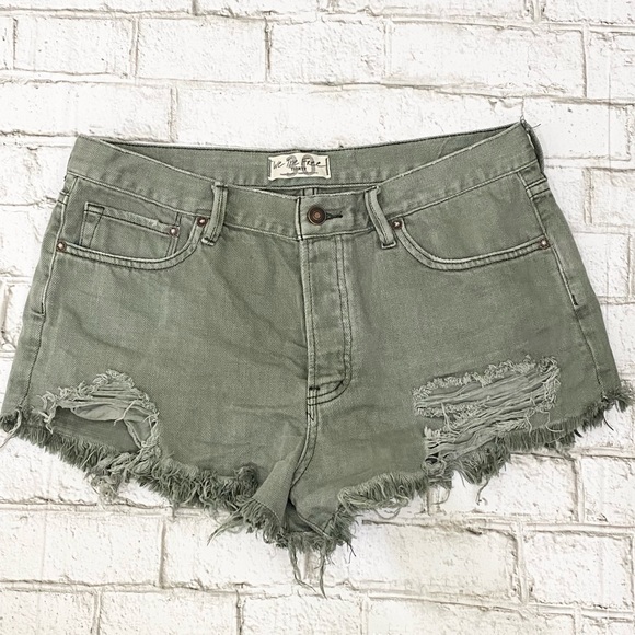 FREE PEOPLE We The Free Loving Good Vibrations Cutoff Olive Green Denim Shorts - Picture 3 of 13